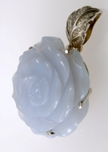 P517GBCAL - Pendentif Fleur Bleue Marie M®